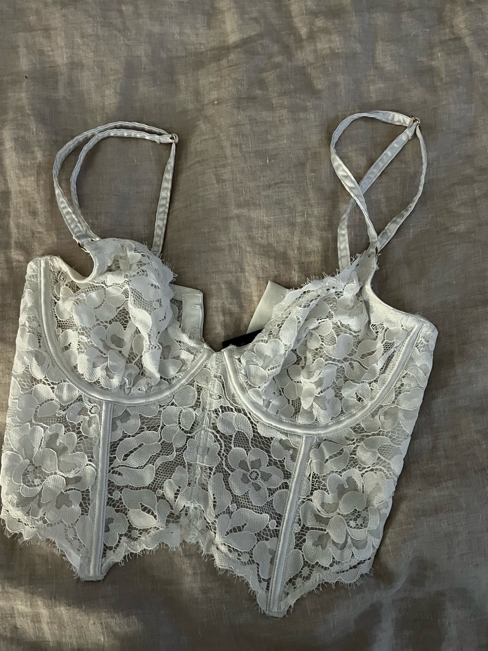 White Floral Lace MAGNOLIA Longline Underwire Bra in White Size 32B